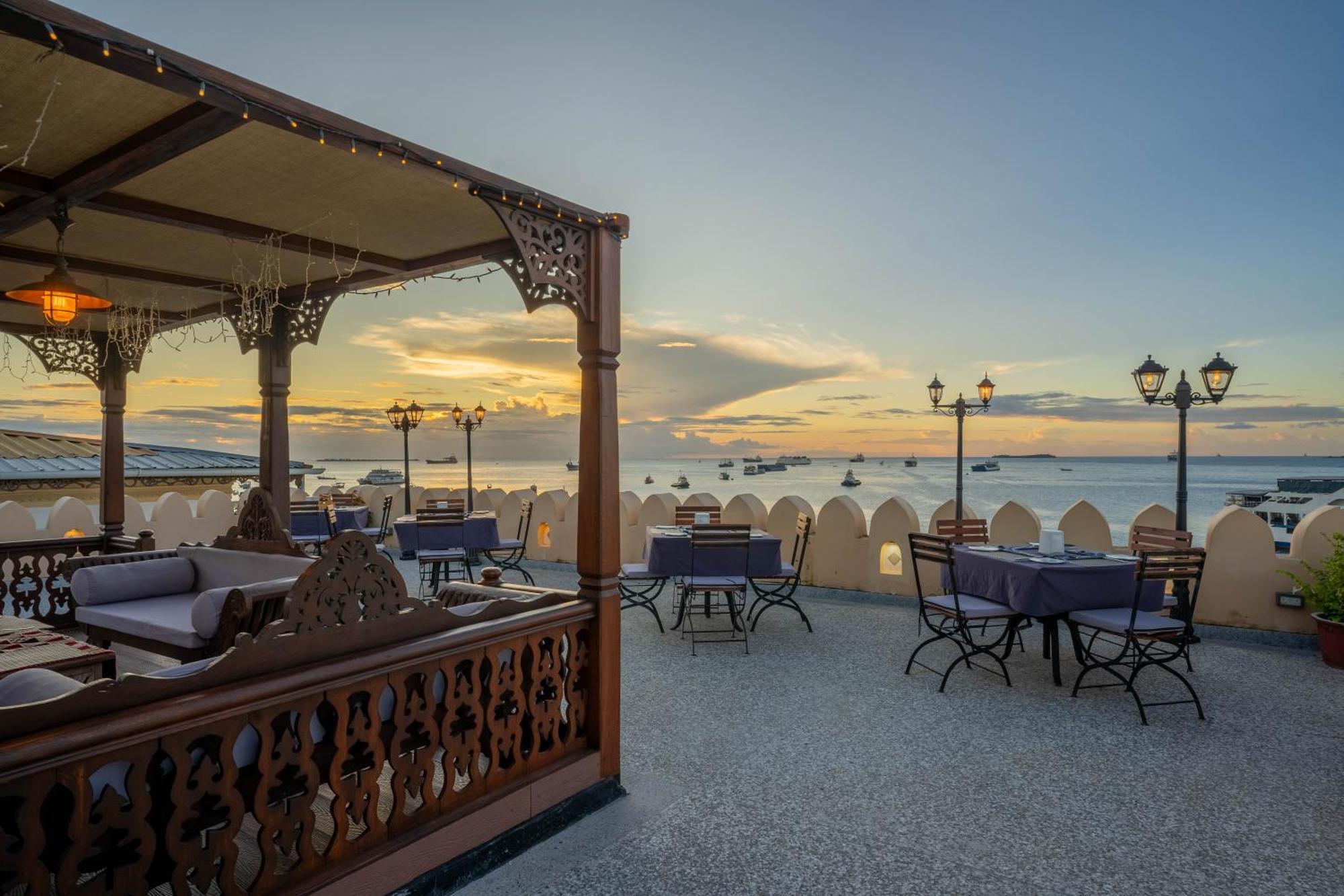 Mizingani Seafront Hotel Zanzibar Esterno foto
